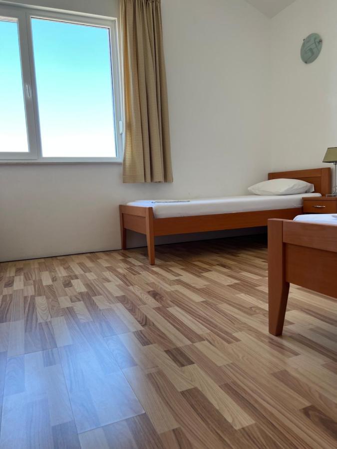 Apartments Angela Cesarica Dış mekan fotoğraf